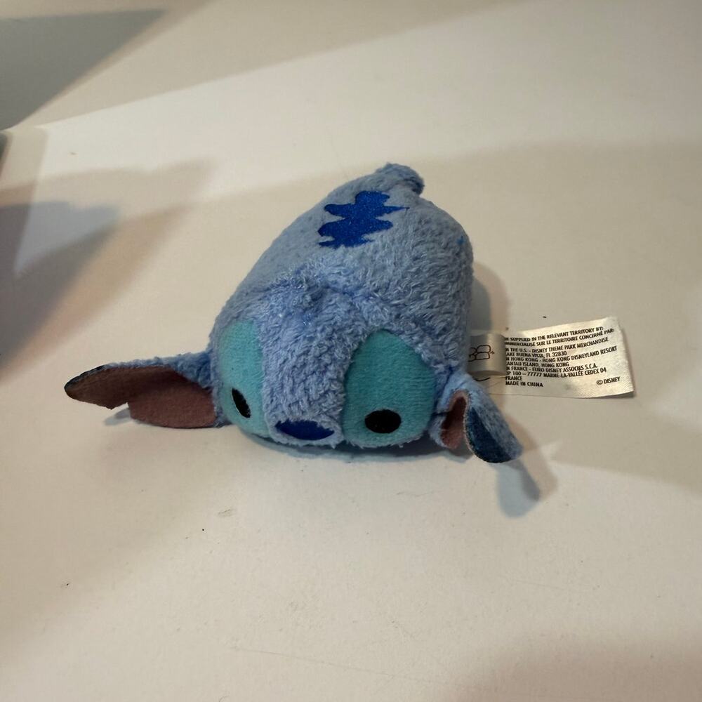 Disney Parks Lilo & Stitch Tsum Tsum Sleeping Stitch 3.5" Mini Plush